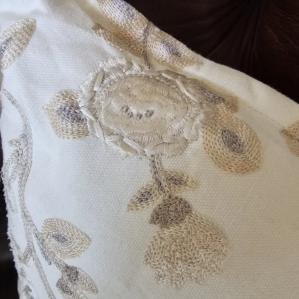 Lucky Brand Home Square embroidered beige floral/ Bird pillow 20 X 20 NWT - Picture 5 of 8